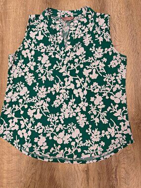 AMANA Women's M Green/White Floral V-Neck Sleeveless Stretch Knit Tank Top